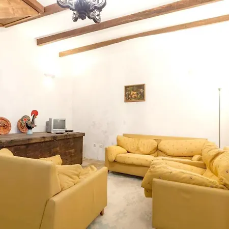 Дом отдыха House With 3 Bedrooms In With Shared Pool And Terrace 30 Km From The Beach