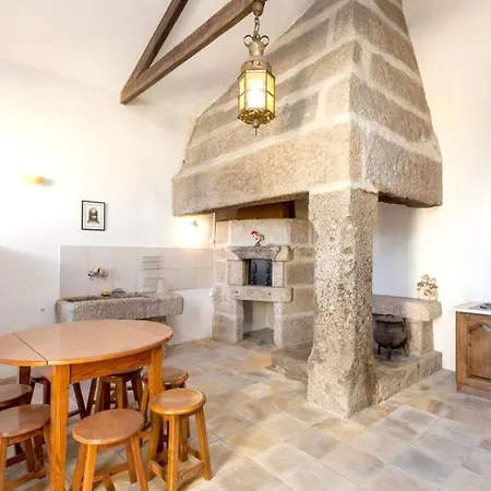 House With 3 Bedrooms In With Shared Pool And Terrace 30 Km From The Beach Дом отдыха *