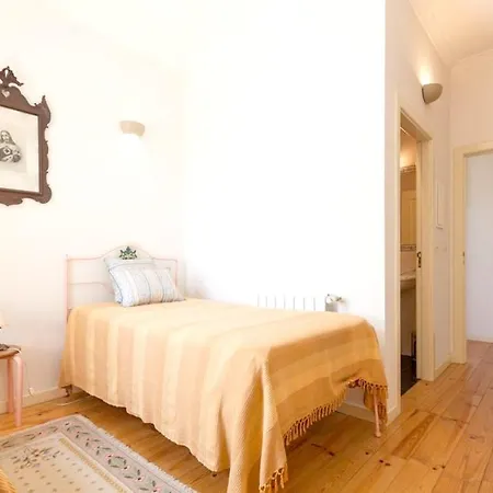 House With 3 Bedrooms In With Shared Pool And Terrace 30 Km From The Beach Дом отдыха