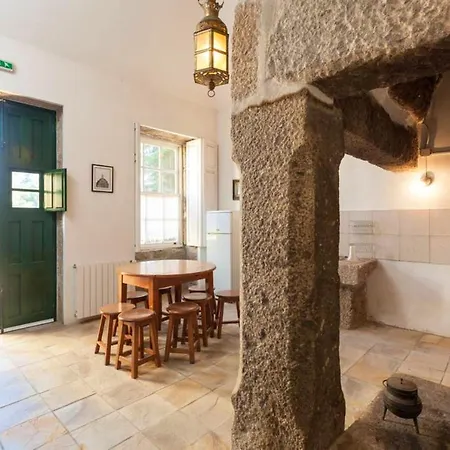 House With 3 Bedrooms In With Shared Pool And Terrace 30 Km From The Beach Valpedre